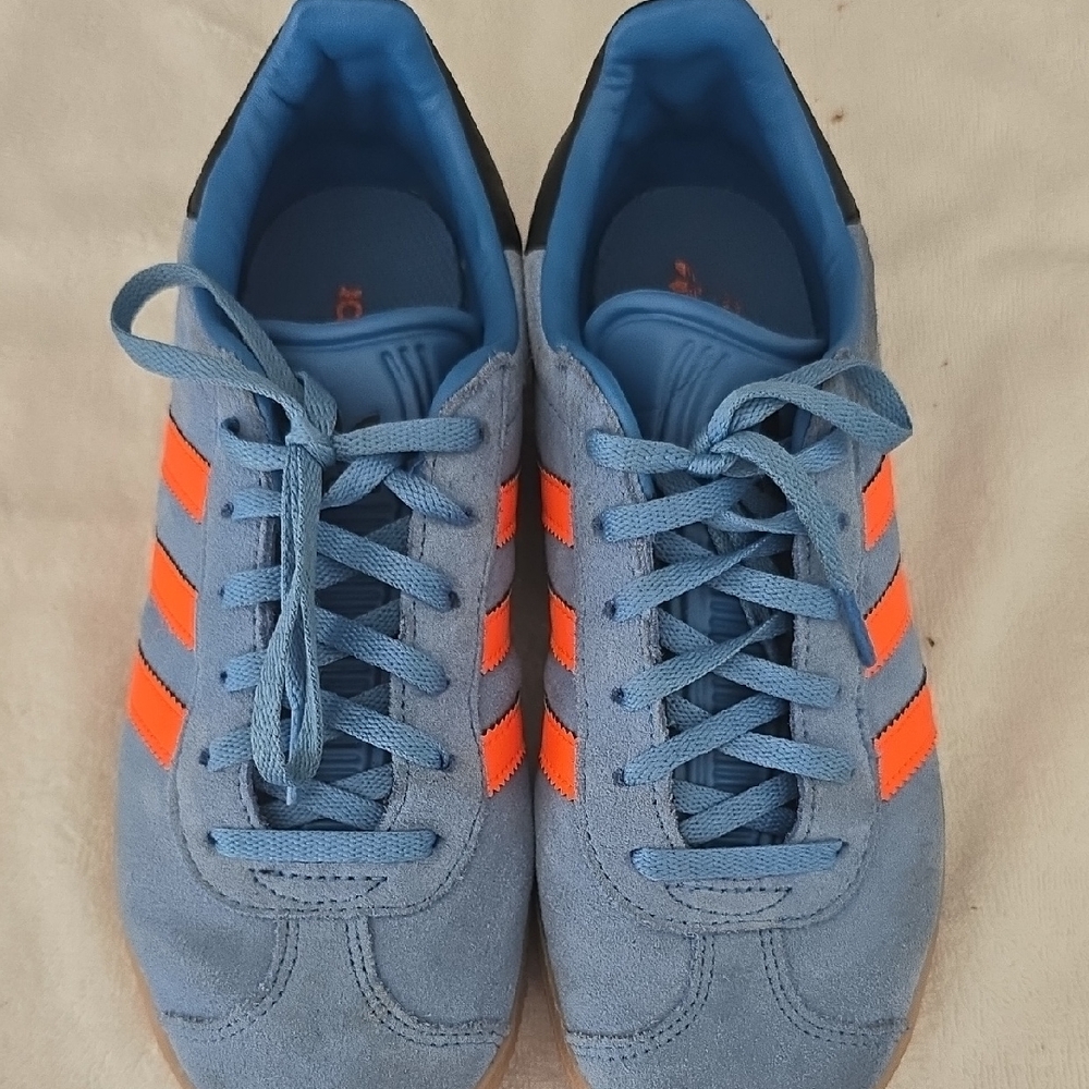 Adidas Gazelle Kids Blue and Orange Sneakers size 4.5Y Pre-owned ***no Box***